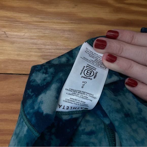 Athleta Salutation Stash Pocket II 7/8 Tights Sz S - Picture 7 of 9